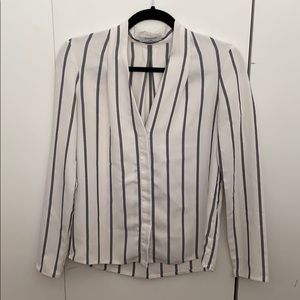 Aritzia Babaton power blouse